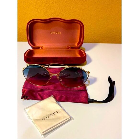 GUCCI 70S GLAMOUR Round Gold Women’s Sunglasses with Gucci Pearl logo GG0253S